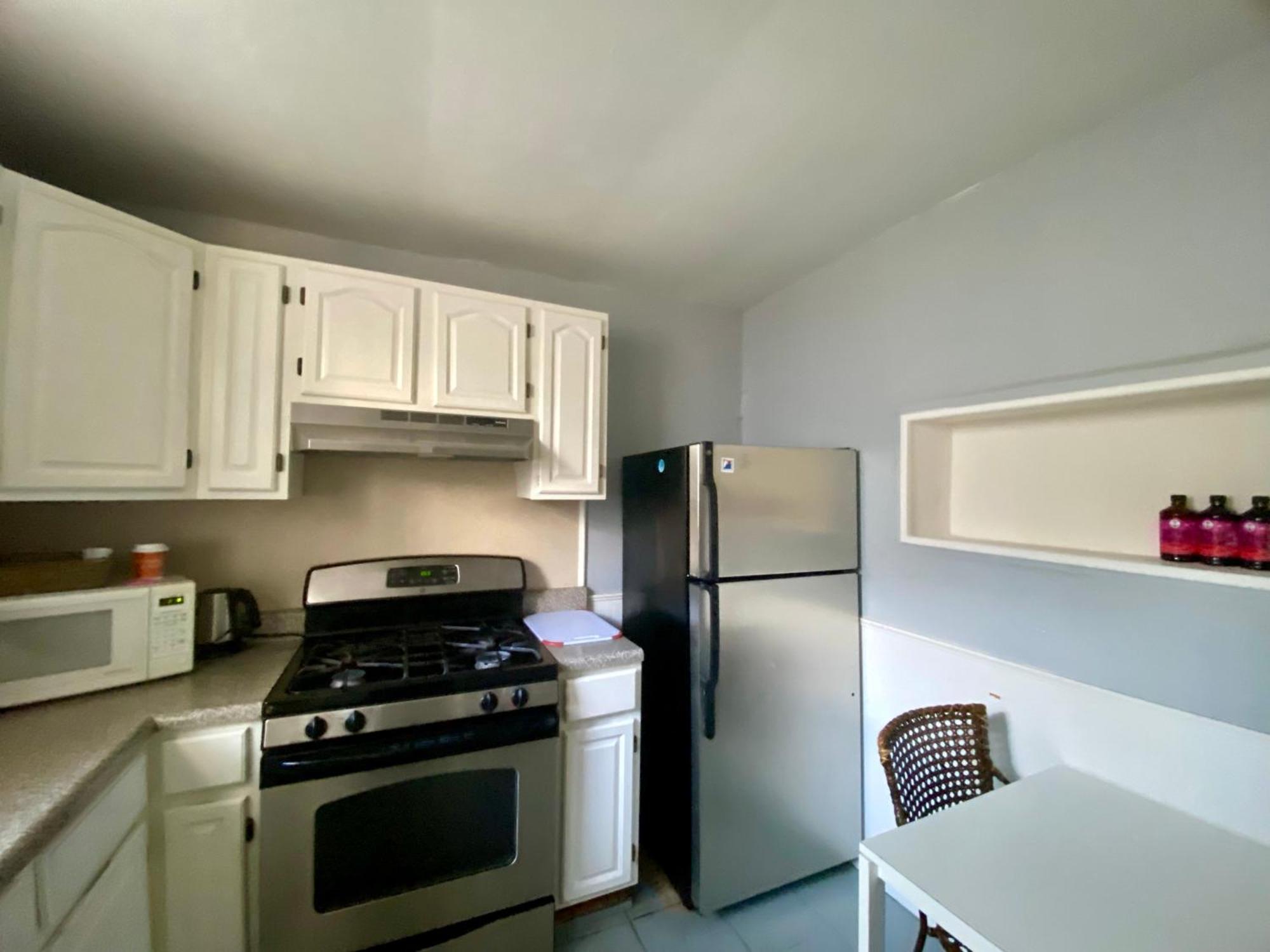 Clover 2900 - Apartment And Rooms With Private Bathroom Near Washington Ave South Philly 필라델피아 외부 사진
