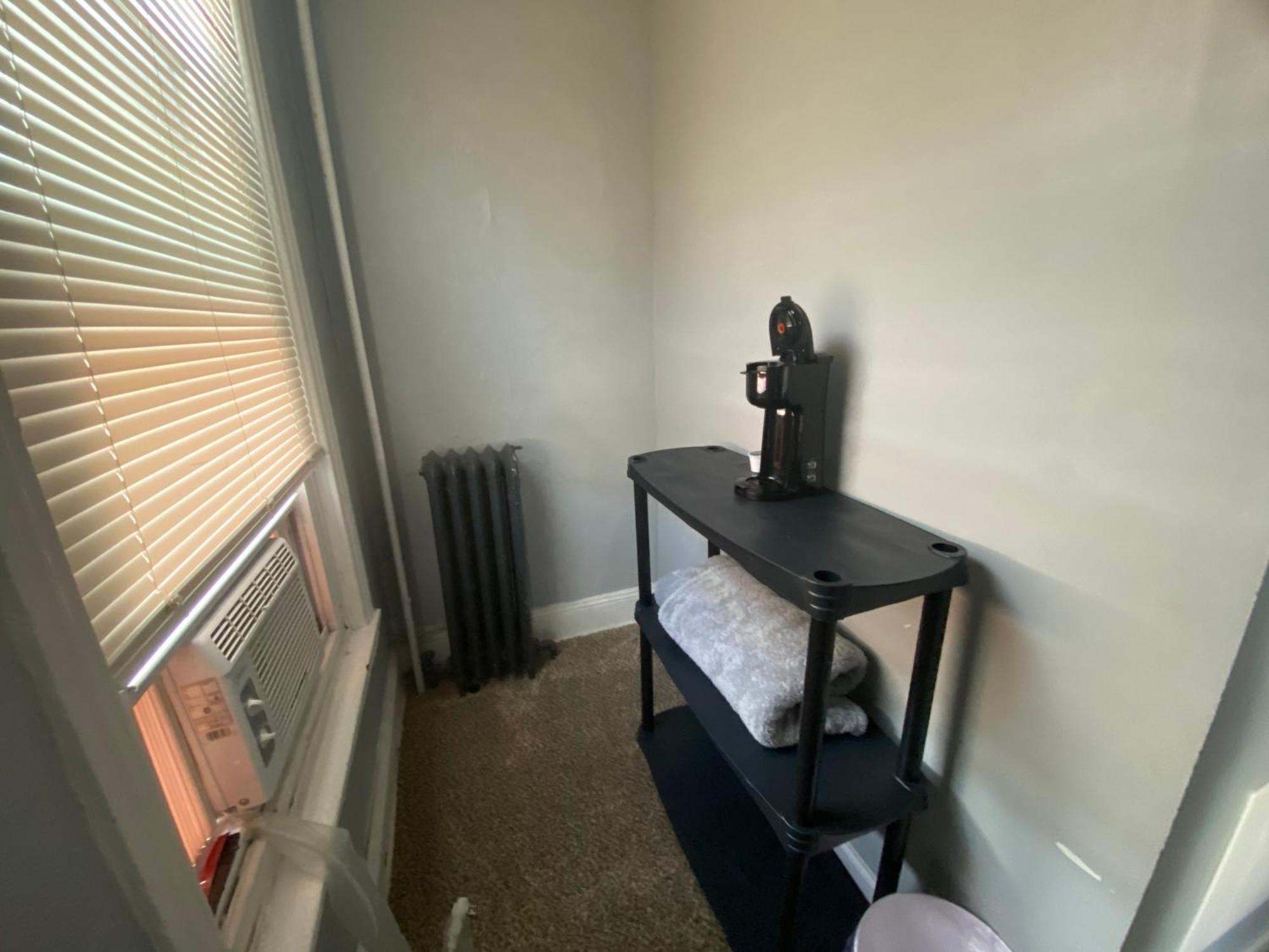 Clover 2900 - Apartment And Rooms With Private Bathroom Near Washington Ave South Philly 필라델피아 외부 사진