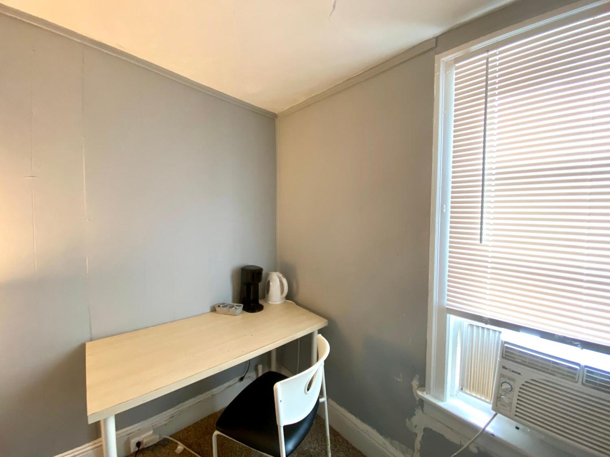 Clover 2900 - Apartment And Rooms With Private Bathroom Near Washington Ave South Philly 필라델피아 외부 사진