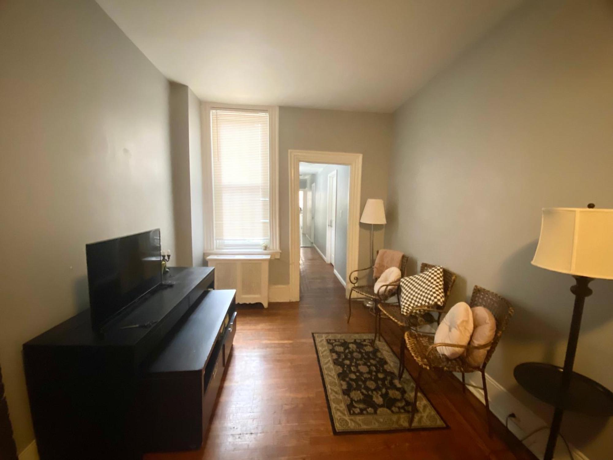Clover 2900 - Apartment And Rooms With Private Bathroom Near Washington Ave South Philly 필라델피아 외부 사진